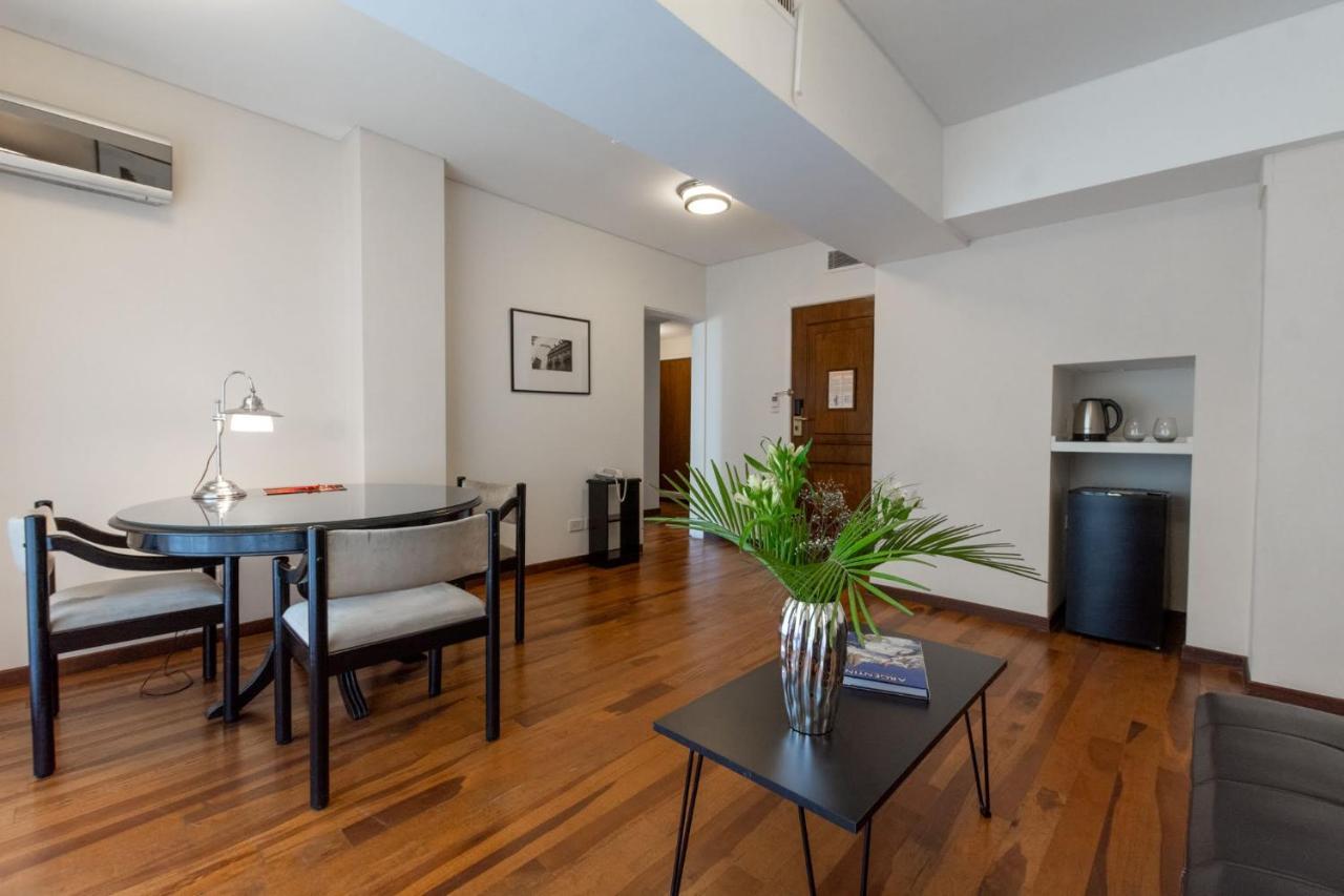Feir'S Park Hotel & Rooftop Buenos Aires Esterno foto A typical apartment at the residence