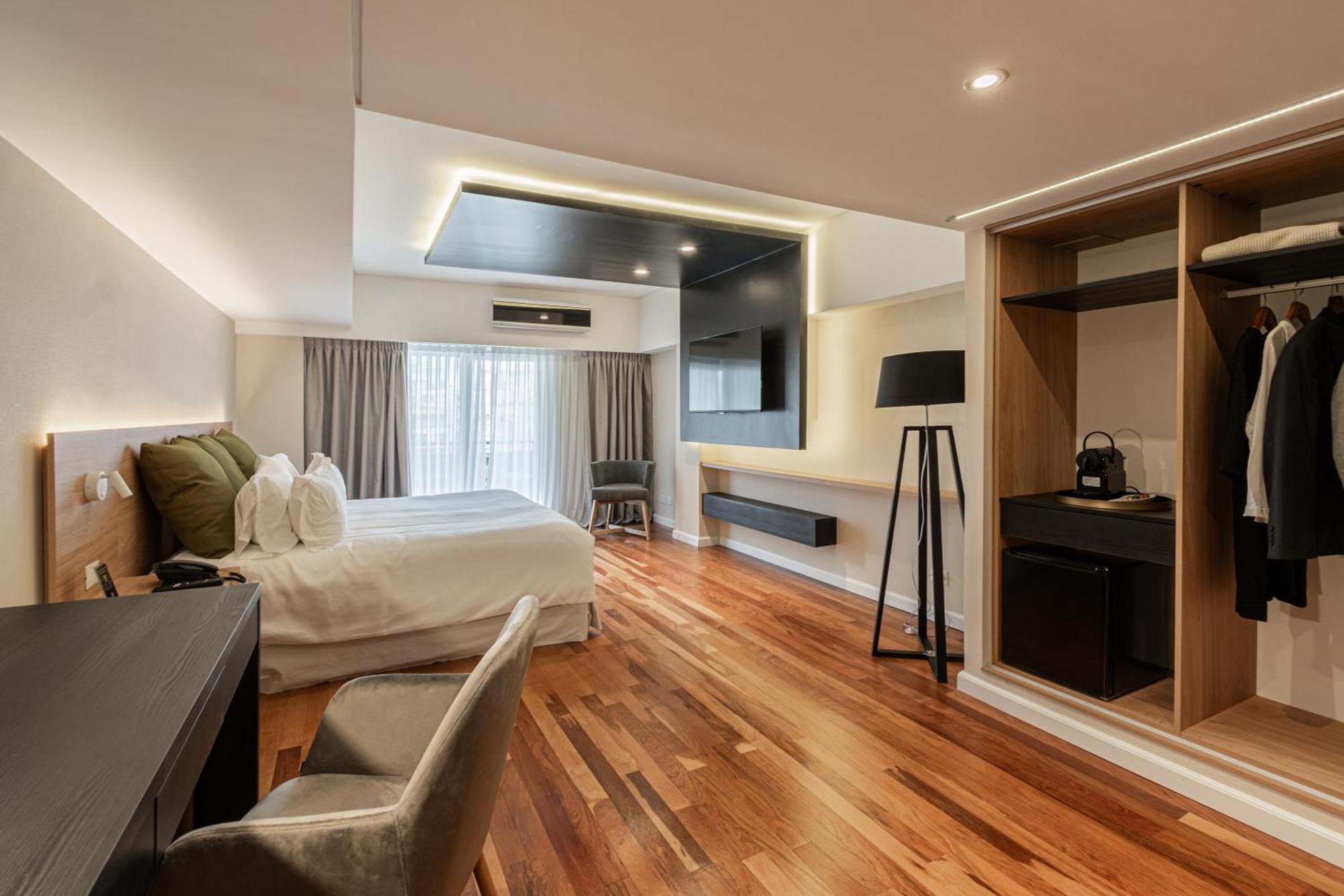 Feir'S Park Hotel & Rooftop Buenos Aires Esterno foto A room at the hotel